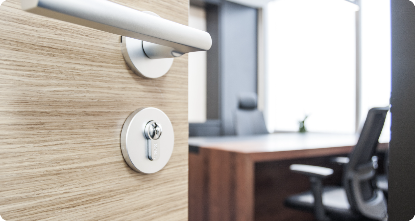 Replacing a Card-Based Office Access System With a Smart Lock | tedee